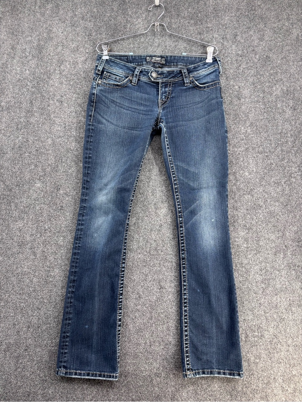 Silver Tuesday 16 1/2” Low Rise Bootcut Distressed Jeans Women’s 30X31*